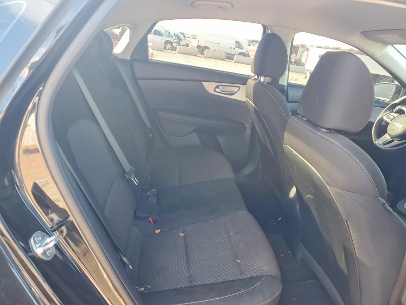 Фото 9 - KIA FORTE