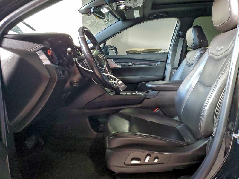 Фото 7 - CADILLAC XT5