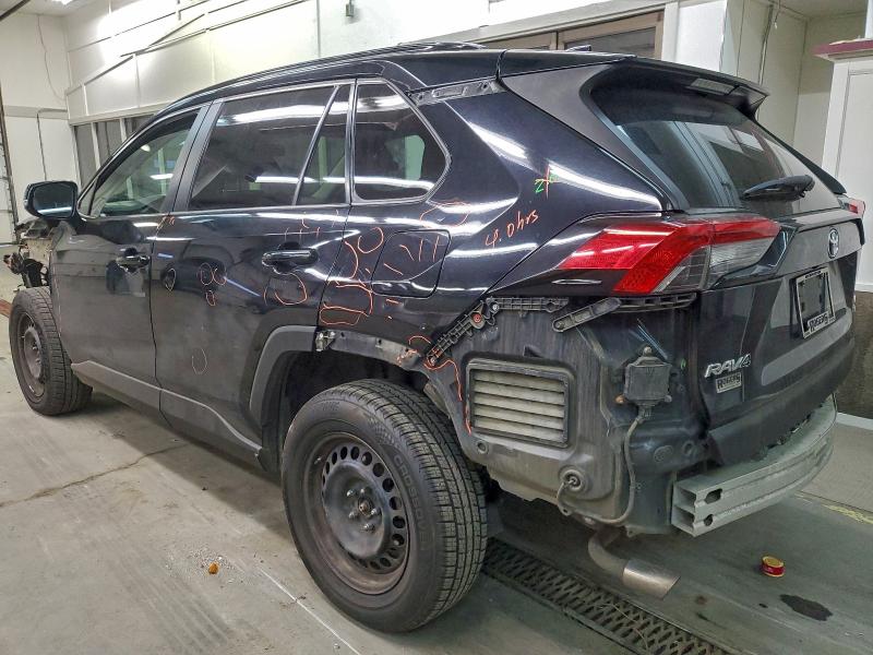 Фото 2 - TOYOTA RAV4