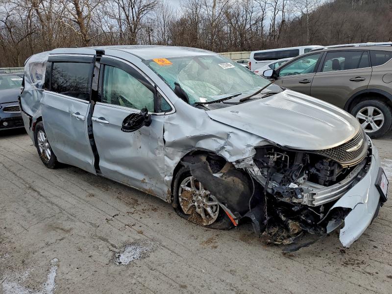 Фото 4 - CHRYSLER MINIVAN