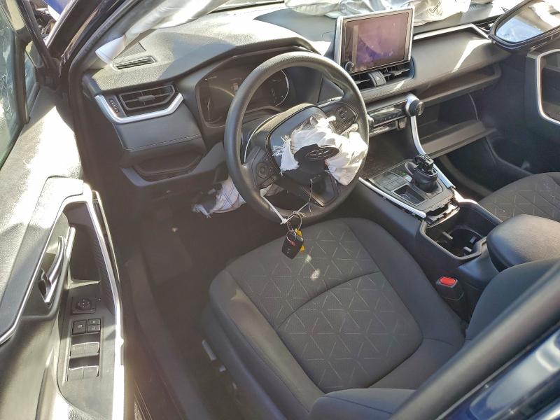 Фото 8 - TOYOTA RAV4