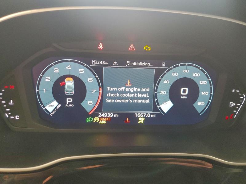 Фото 9 - AUDI Q3