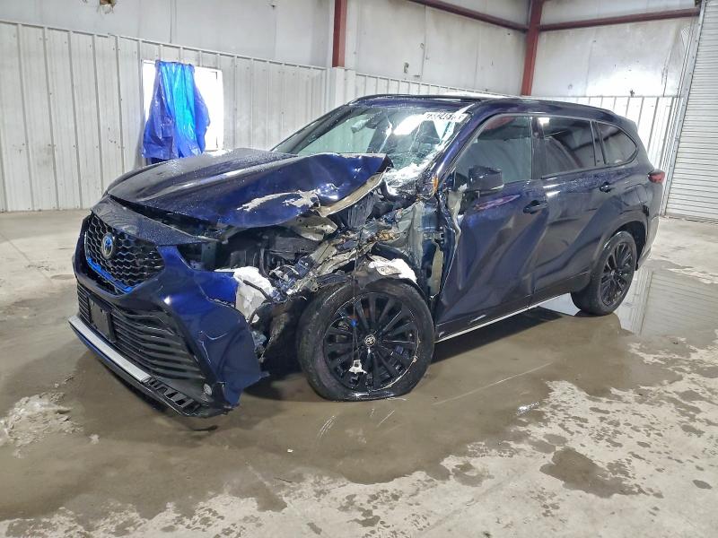 Фото 1 - TOYOTA HIGHLANDER