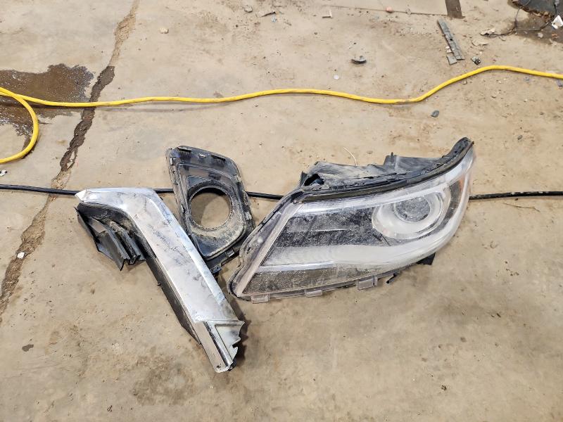 Фото 12 - CHEVROLET COLORADO