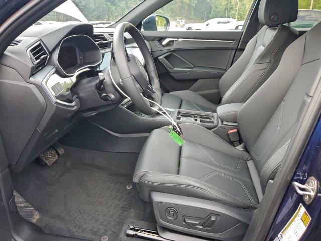 Фото 7 - AUDI Q3