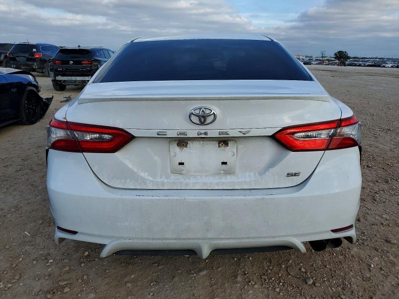 Фото 6 - TOYOTA CAMRY