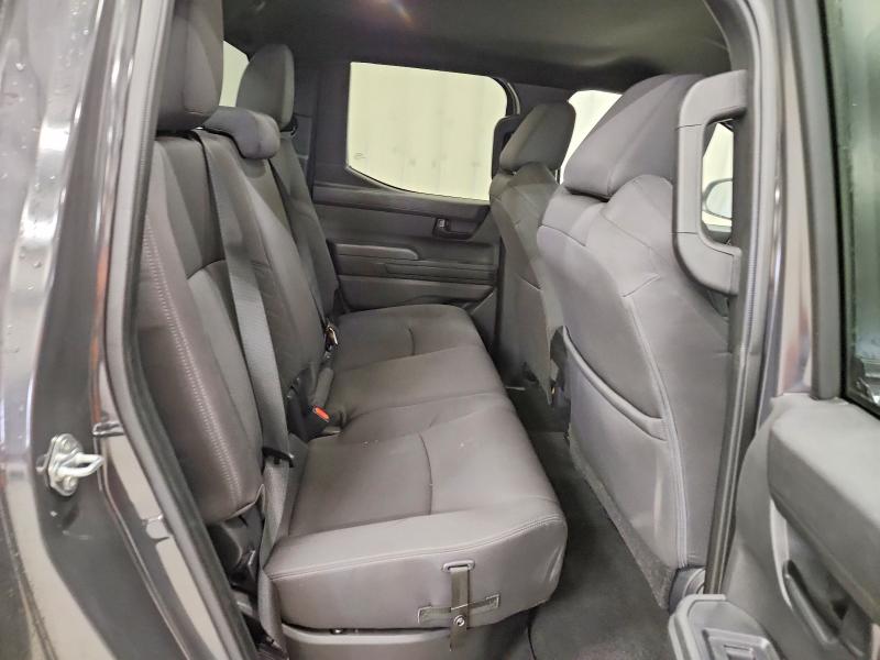 Фото 10 - TOYOTA TACOMA