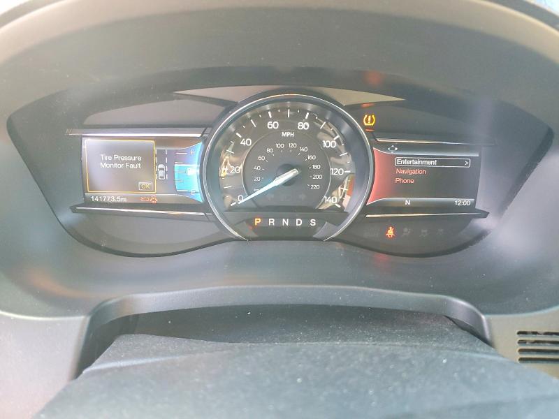 Фото 9 - FORD EXPLORER