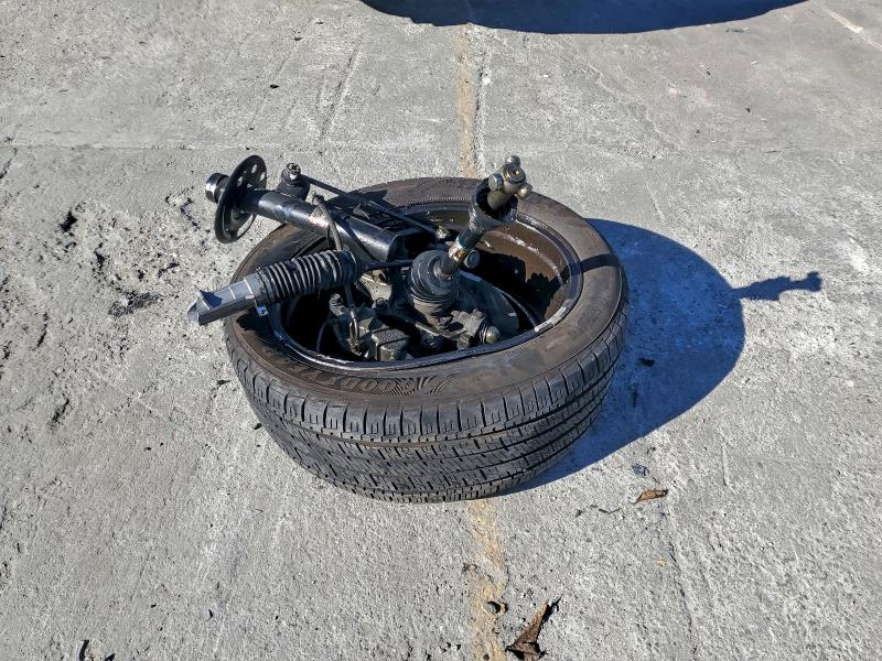 Фото 13 - FORD EXPLORER