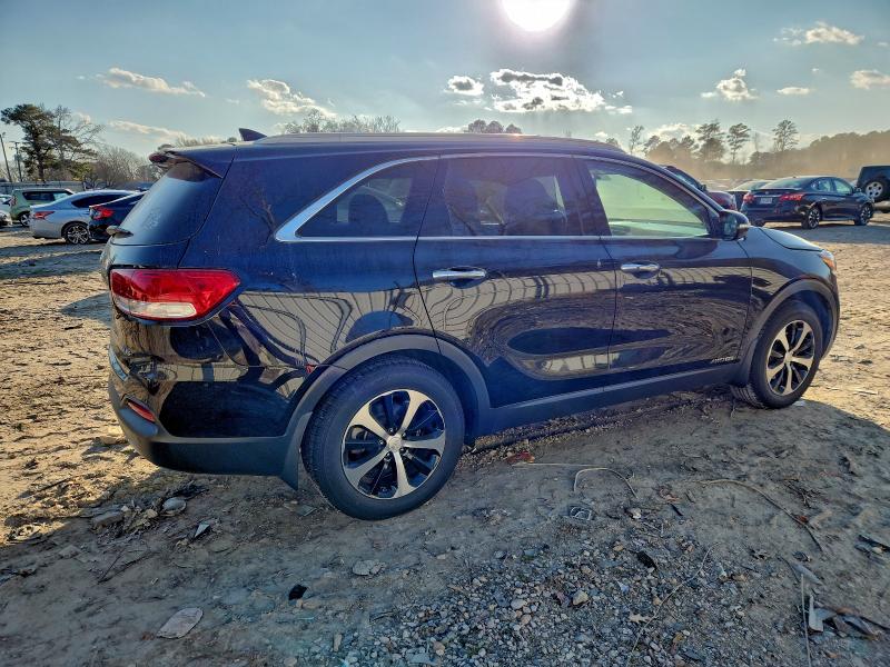 Фото 3 - KIA SORENTO