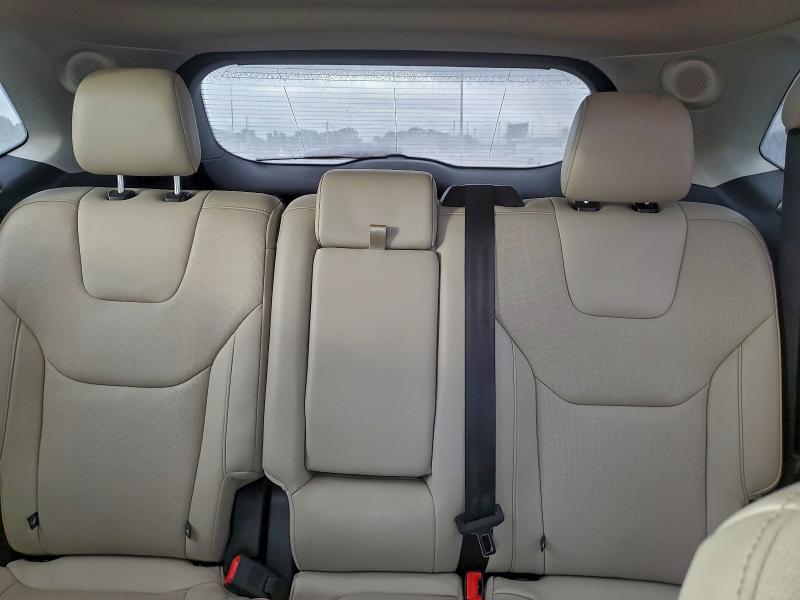 Фото 10 - FORD EDGE