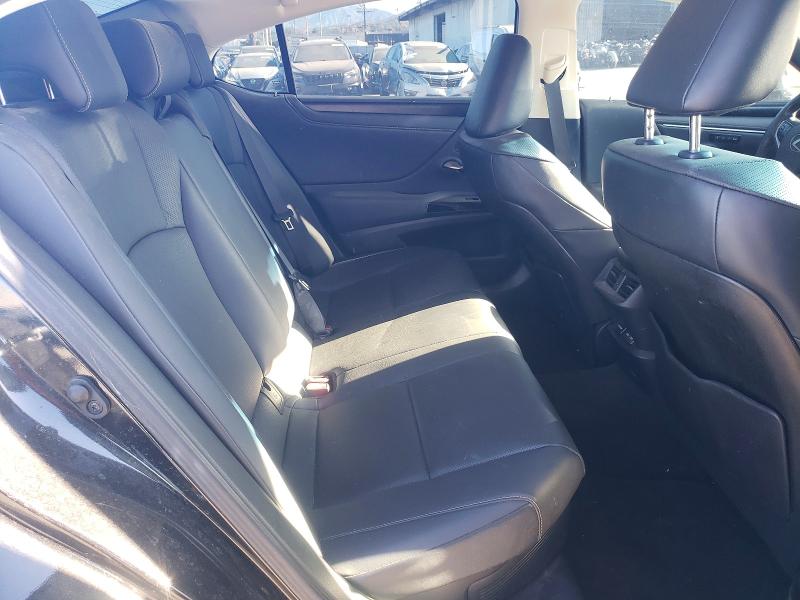 Фото 10 - LEXUS ES300