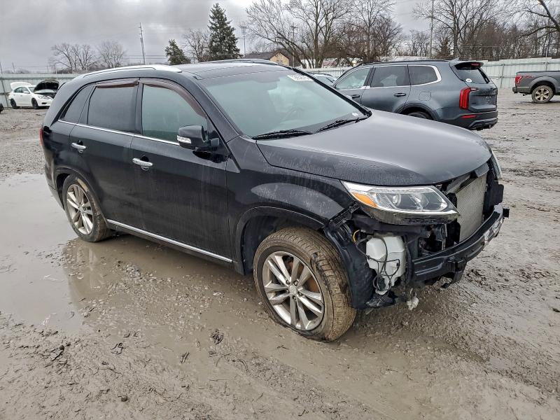 Фото 4 - KIA SORENTO