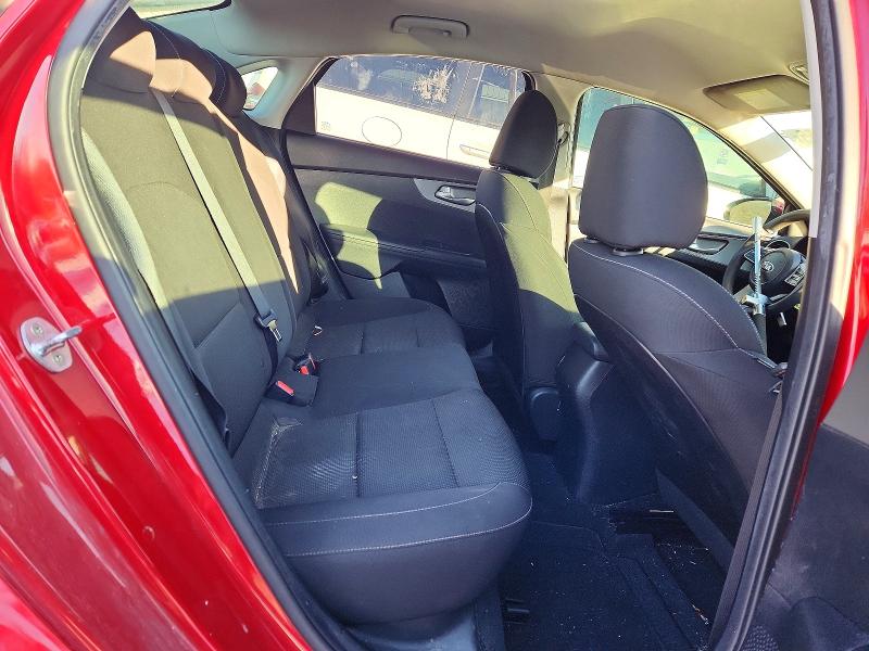 Фото 10 - KIA FORTE