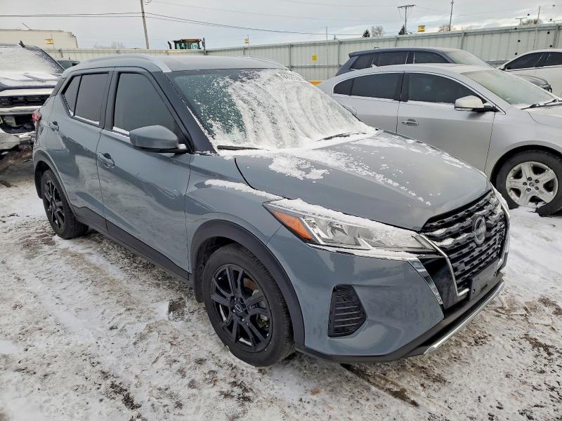 Фото 4 - NISSAN KICKS