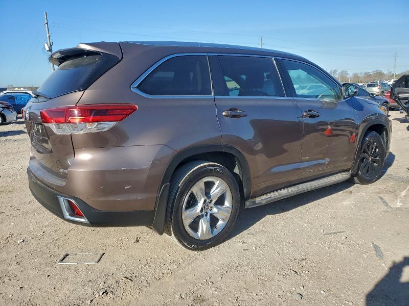 Фото 3 - TOYOTA HIGHLANDER