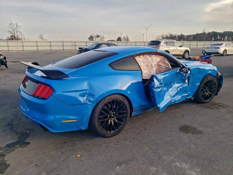 Фото 3 - FORD MUSTANG