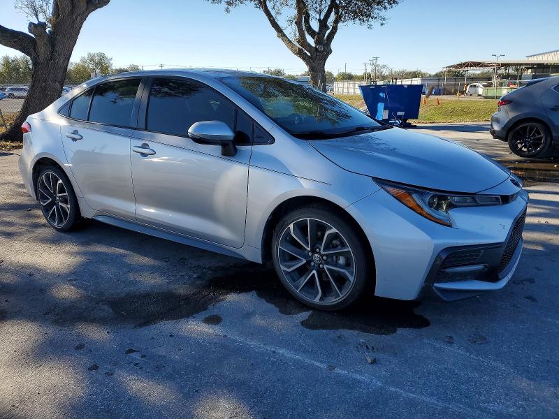 Фото 4 - TOYOTA COROLLA