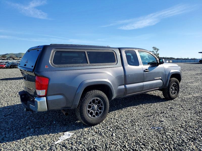 Фото 3 - TOYOTA TACOMA
