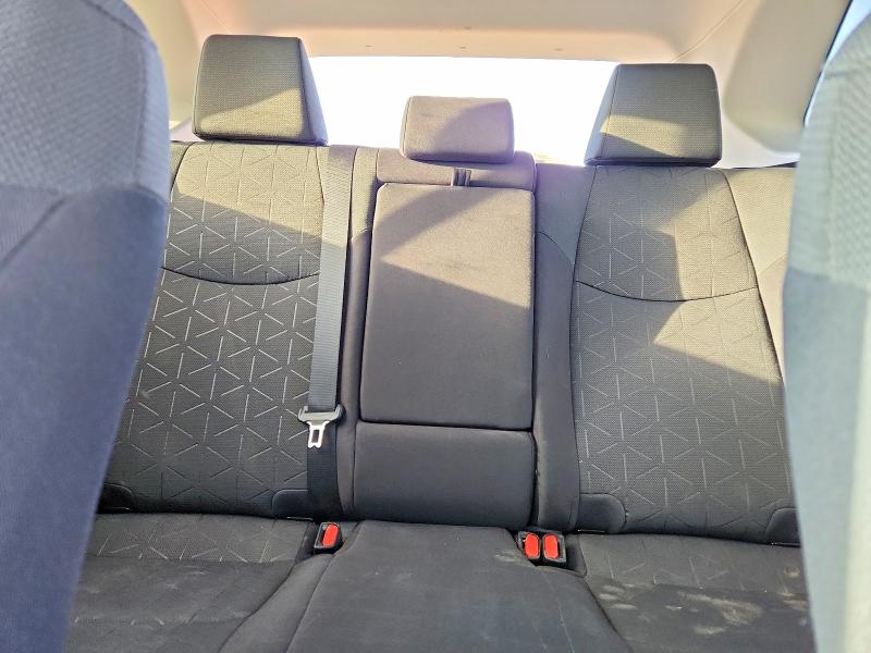 Фото 10 - TOYOTA RAV4