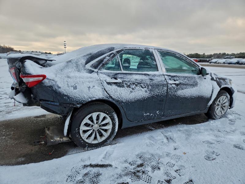Фото 3 - TOYOTA CAMRY