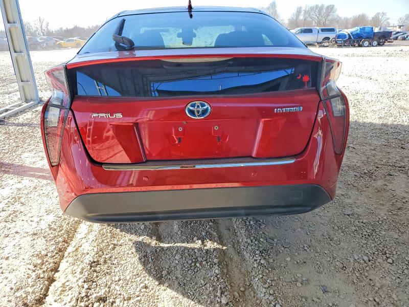 Фото 6 - TOYOTA PRIUS