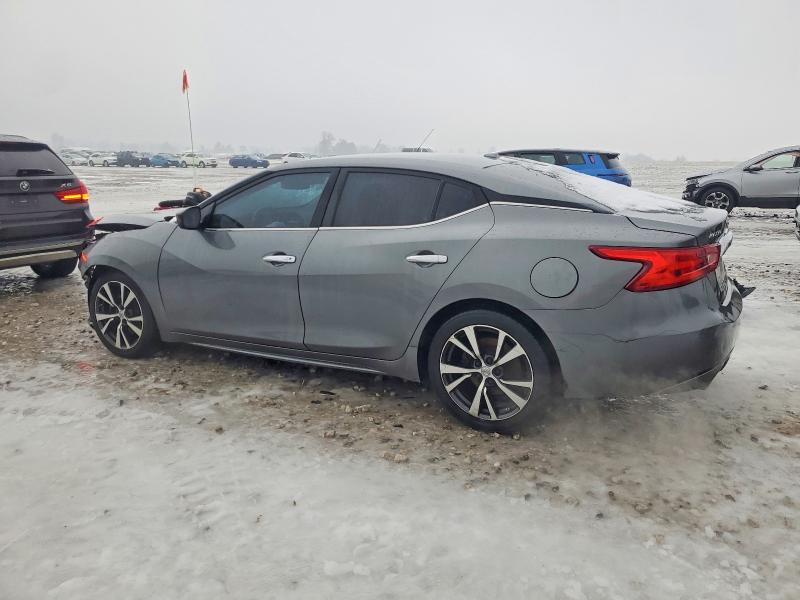 Фото 2 - NISSAN MAXIMA