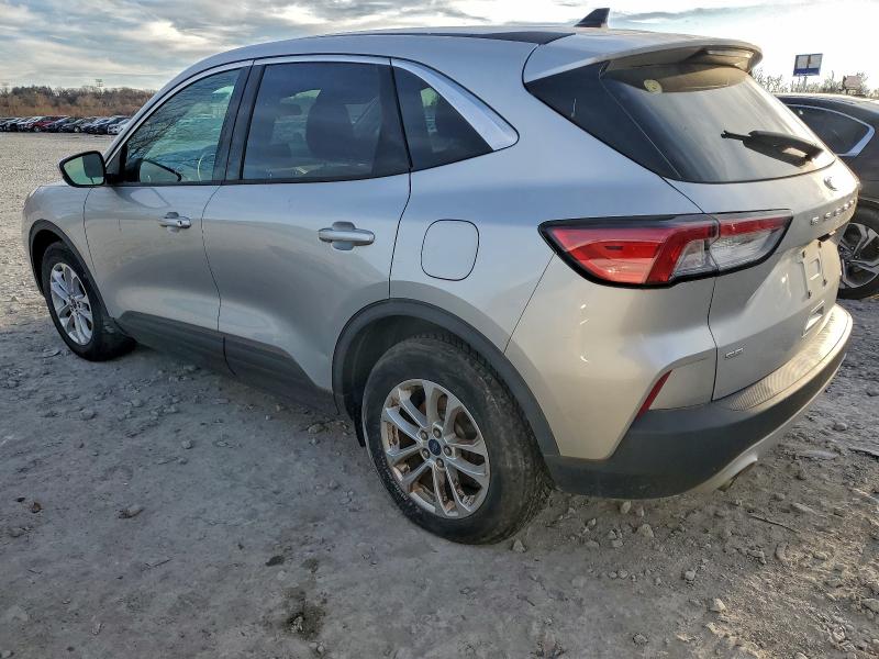 Фото 2 - FORD ESCAPE