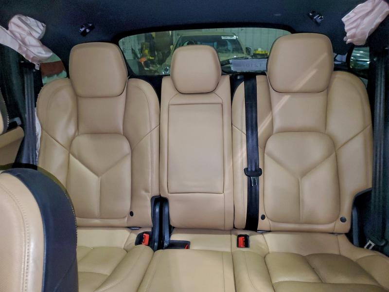 Фото 10 - PORSCHE CAYENNE