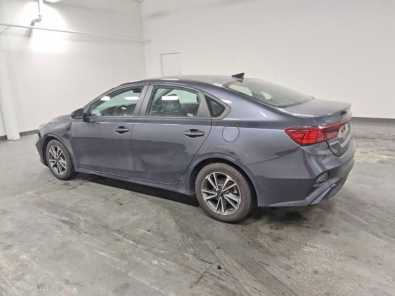 Фото 2 - KIA FORTE