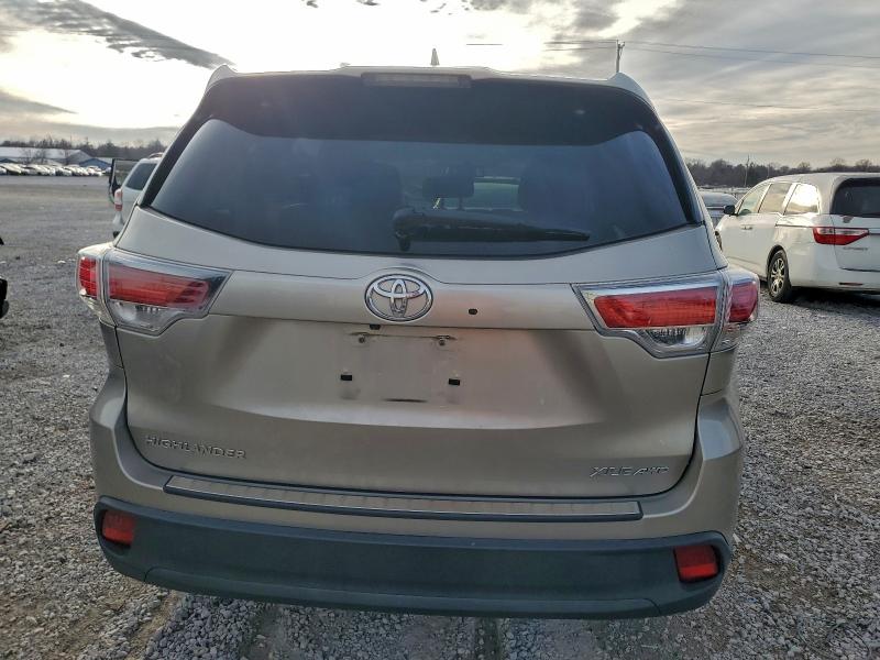 Фото 6 - TOYOTA HIGHLANDER