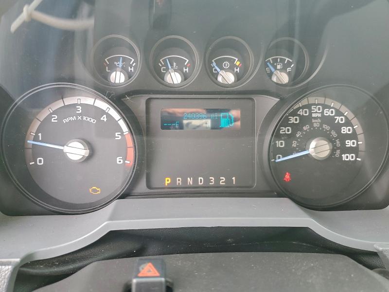 Фото 9 - FORD F550