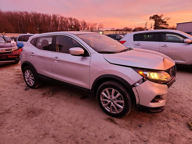 Фото 4 - NISSAN ROGUE