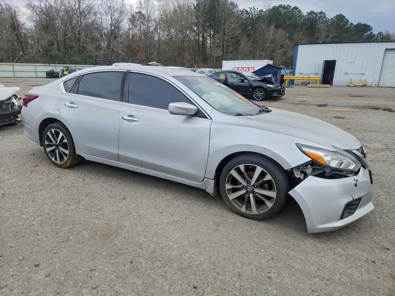 Фото 4 - NISSAN ALTIMA