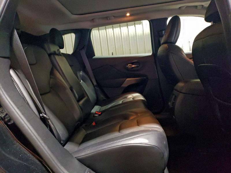 Фото 11 - JEEP GRAND CHER