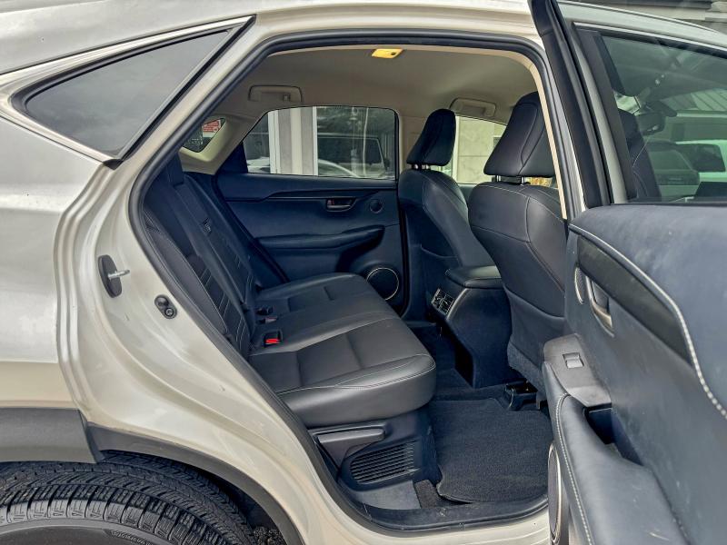 Фото 6 - LEXUS NX