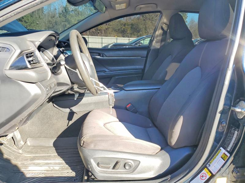 Фото 7 - TOYOTA CAMRY