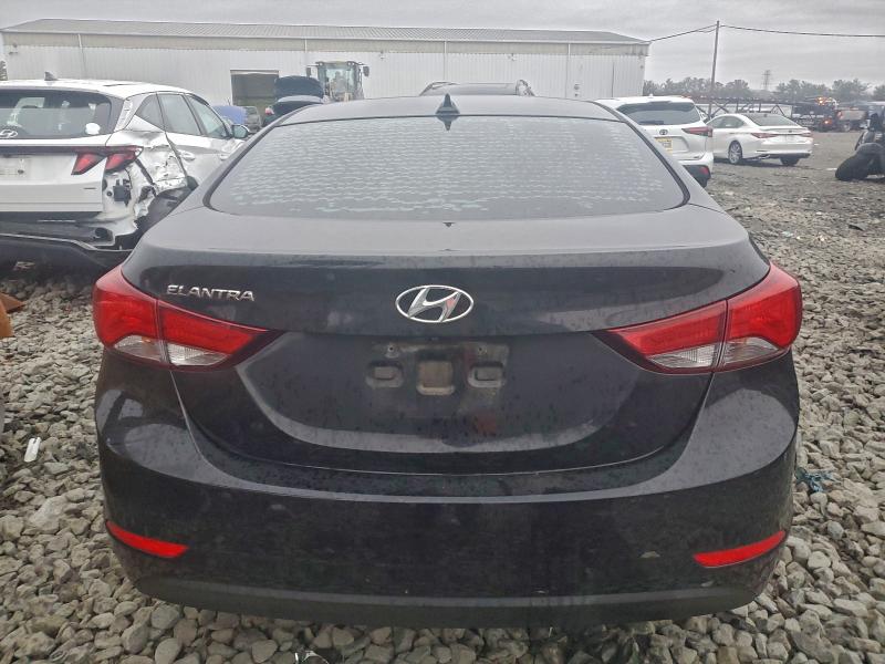 Фото 6 - HYUNDAI ELANTRA