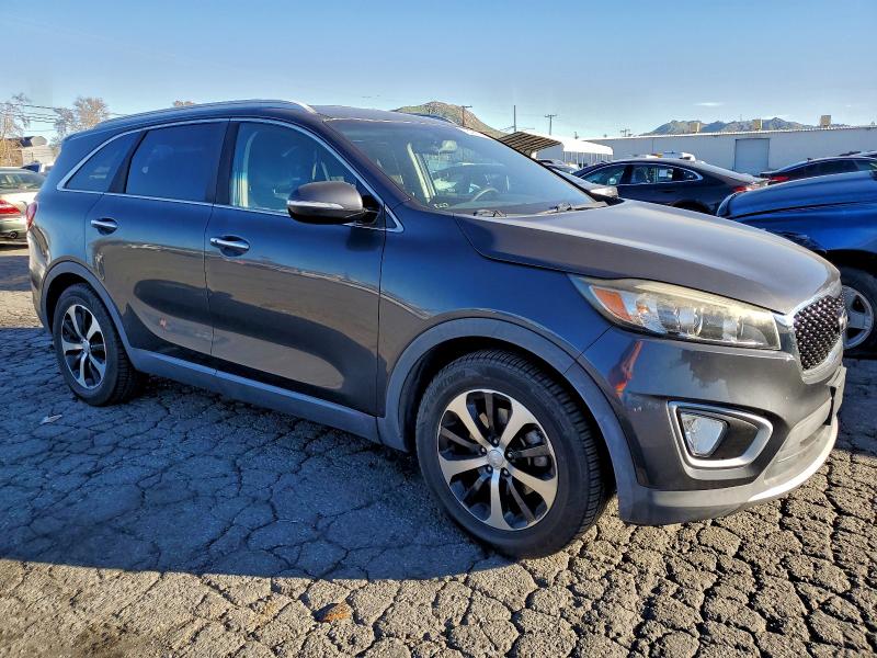 Фото 4 - KIA SORENTO