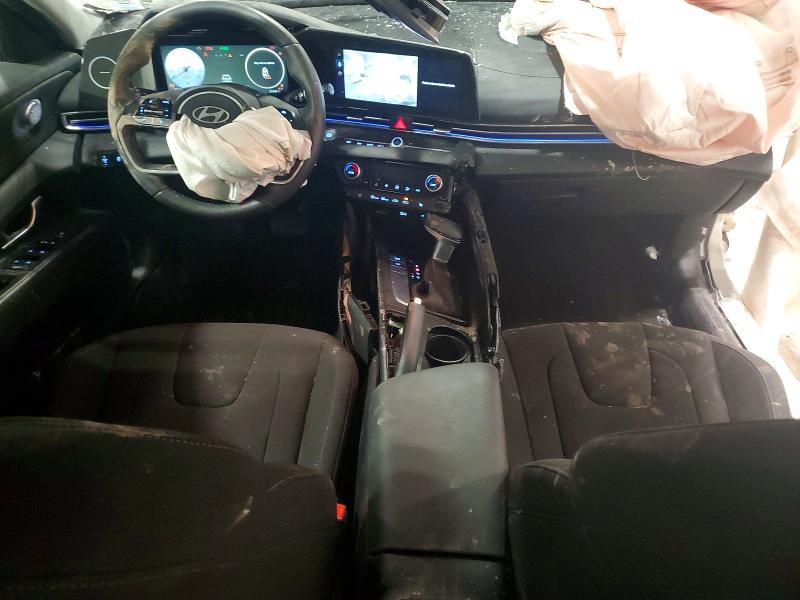 Фото 8 - HYUNDAI ELANTRA