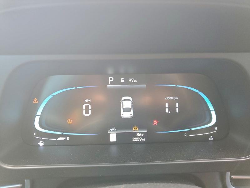 Фото 9 - HYUNDAI ELANTRA