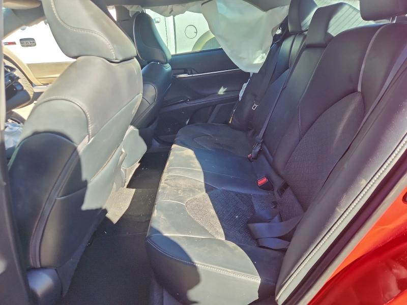 Фото 10 - TOYOTA CAMRY