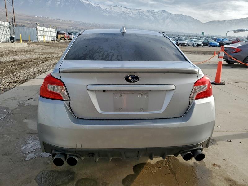 Фото 6 - SUBARU WRX