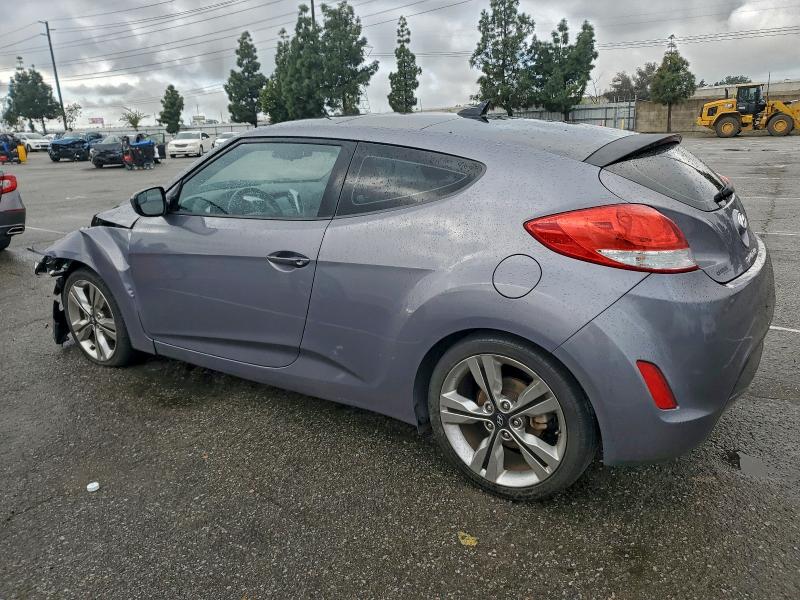 Фото 2 - HYUNDAI VELOSTER