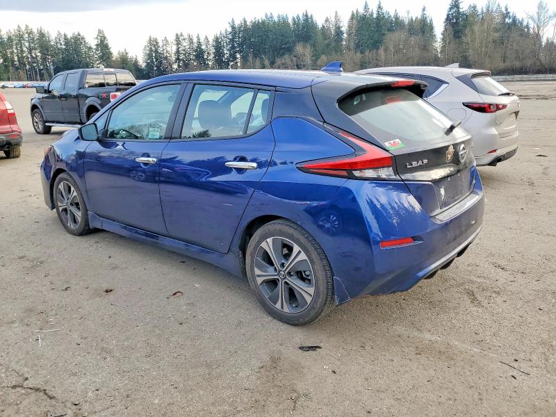 Фото 2 - NISSAN LEAF