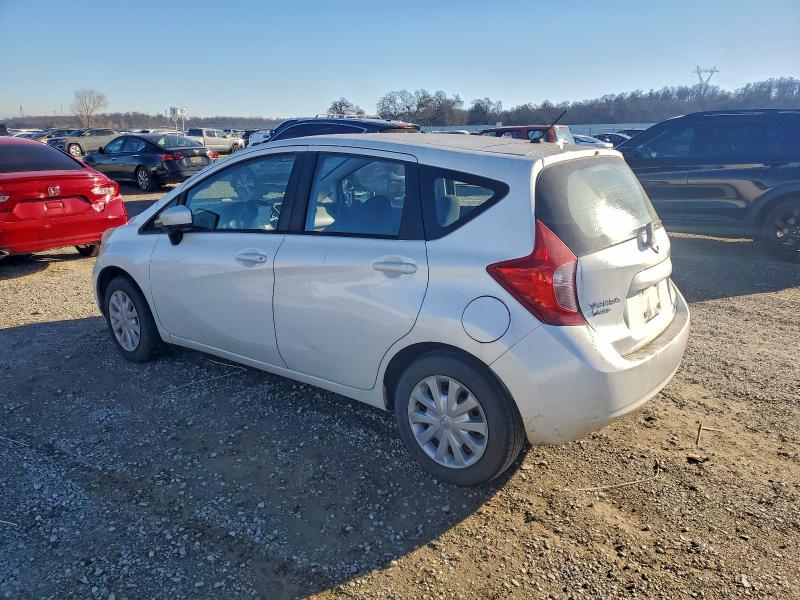 Фото 2 - NISSAN VERSA