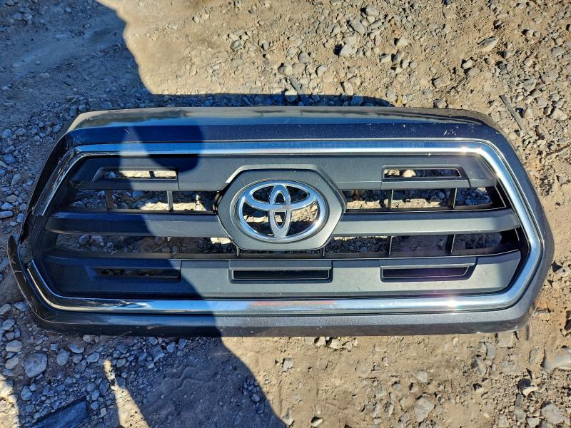 Фото 12 - TOYOTA TACOMA