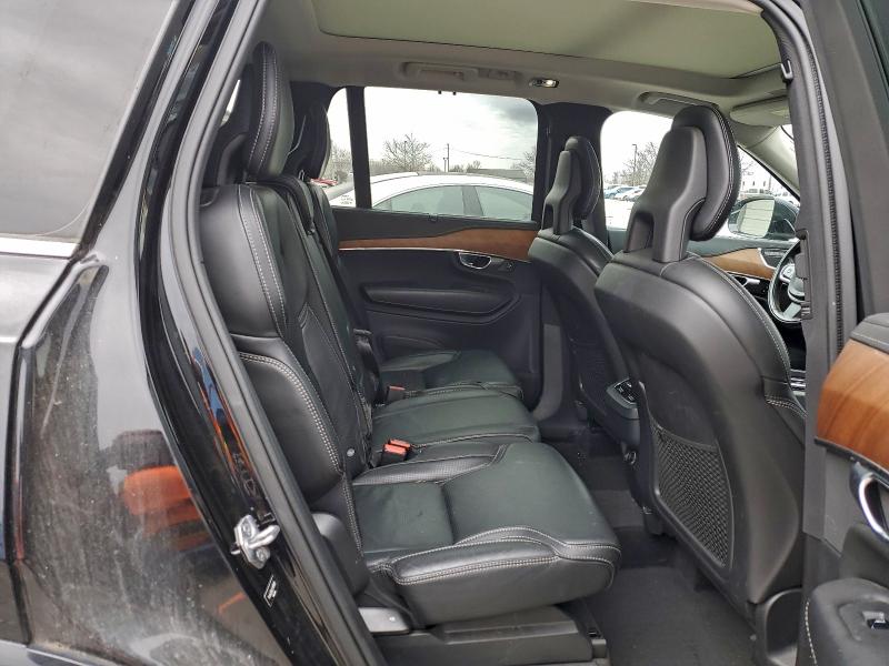 Фото 11 - VOLVO XC90