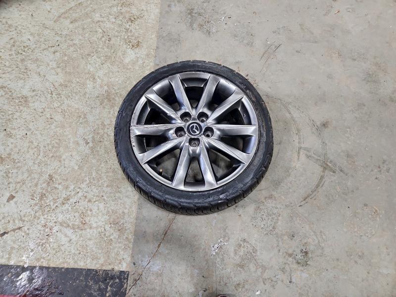 Фото 13 - MAZDA 3