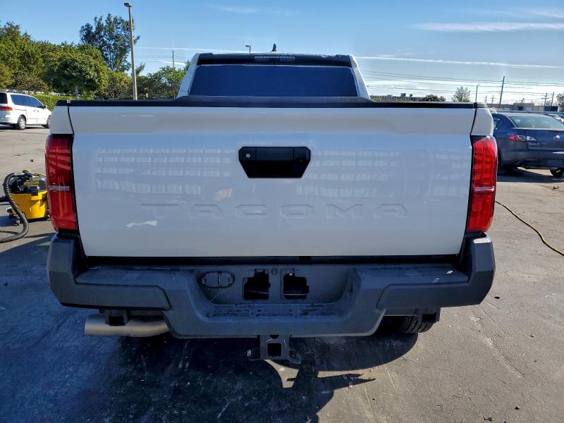 Фото 6 - TOYOTA TACOMA